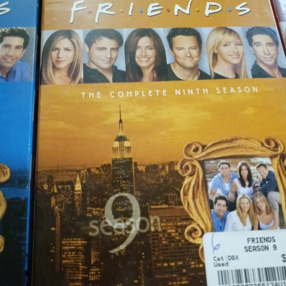 𝅺PREOWNED friends complete series 10 seasons 1 2 3 4 5 6 7 8 9 10 - Picture 9 of 10